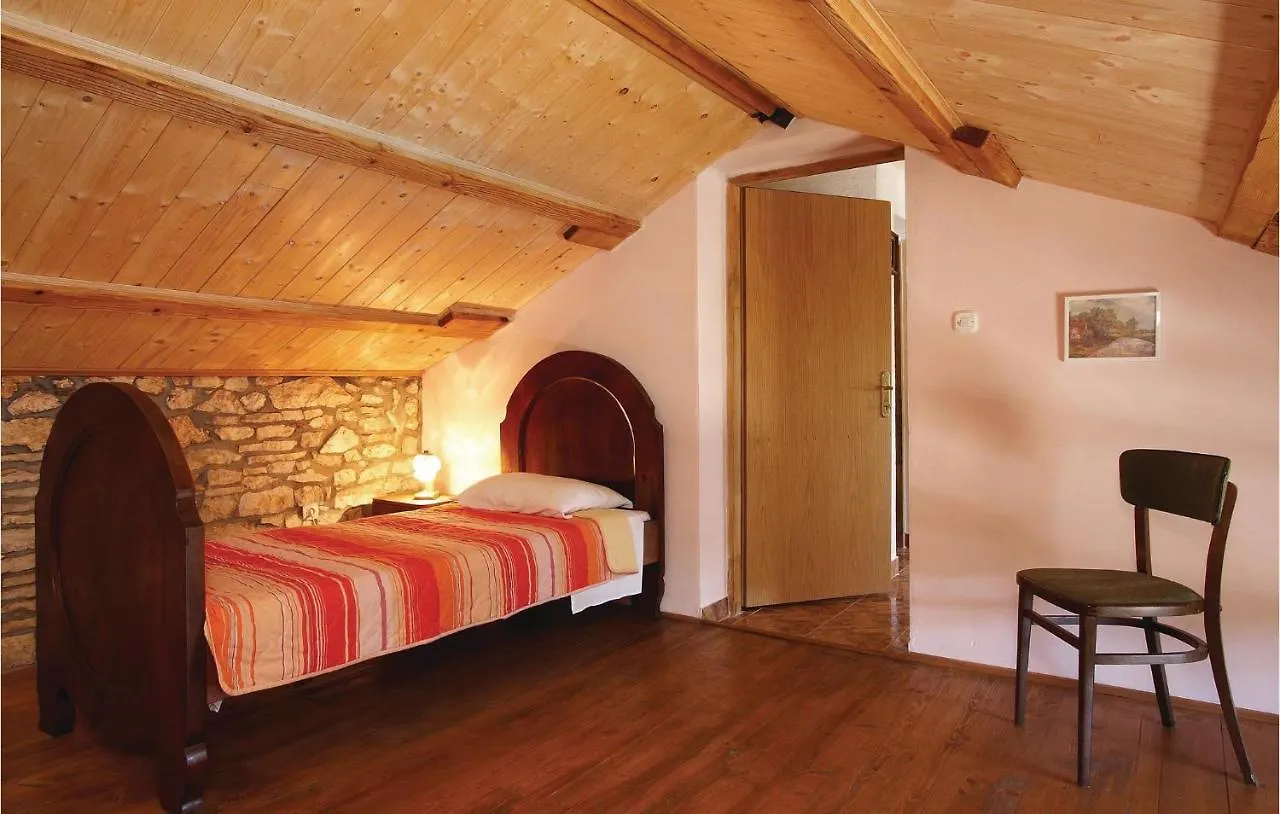 2 Bedroom Awesome Home In Puntera